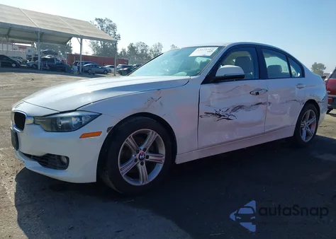 2013 BMW 328 z USA, uszkodzony, nr VIN WBA3A5C53DF603779